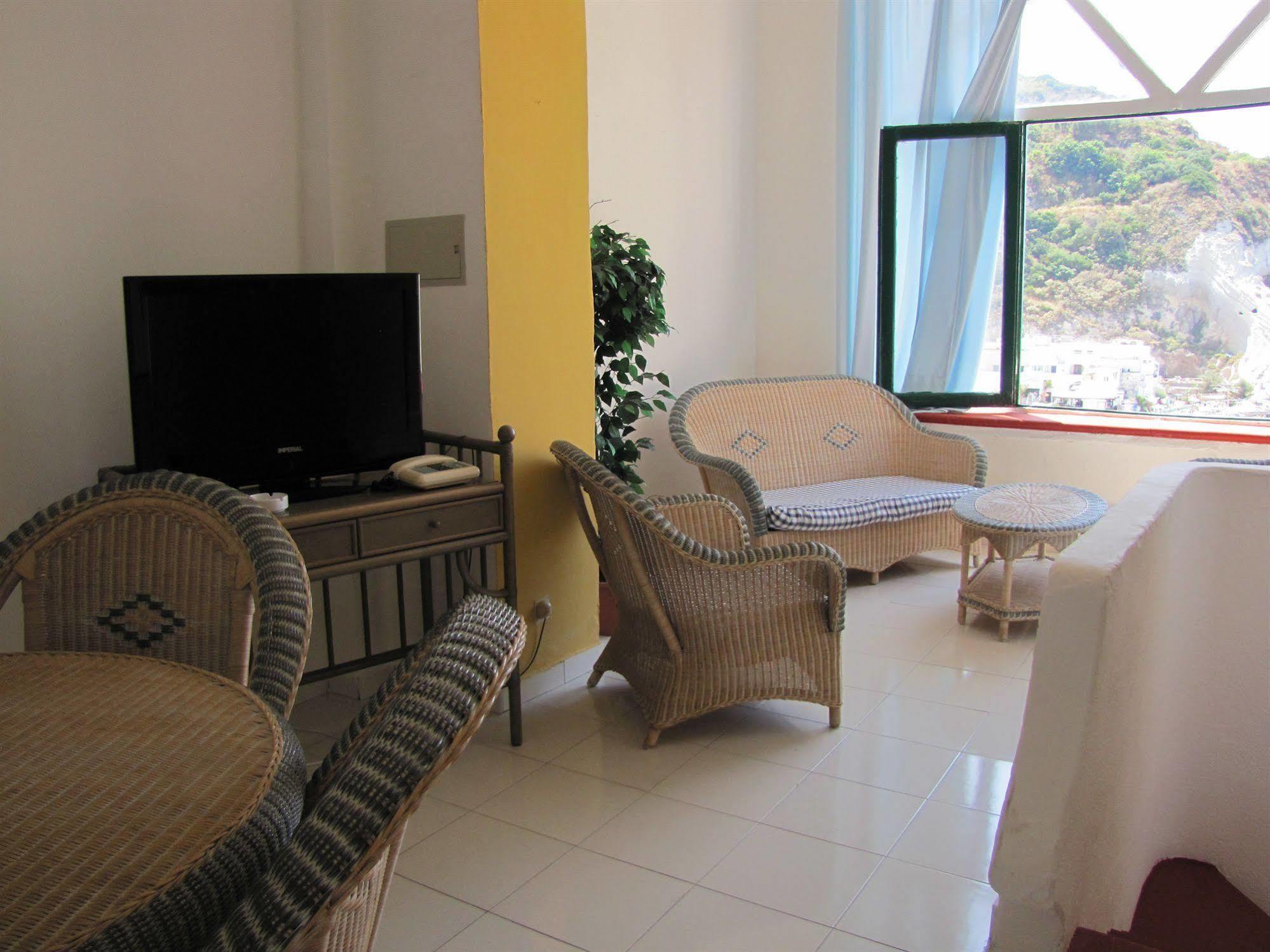 Appartamenti Casa Del Sole Sant'Angelo  外观 照片