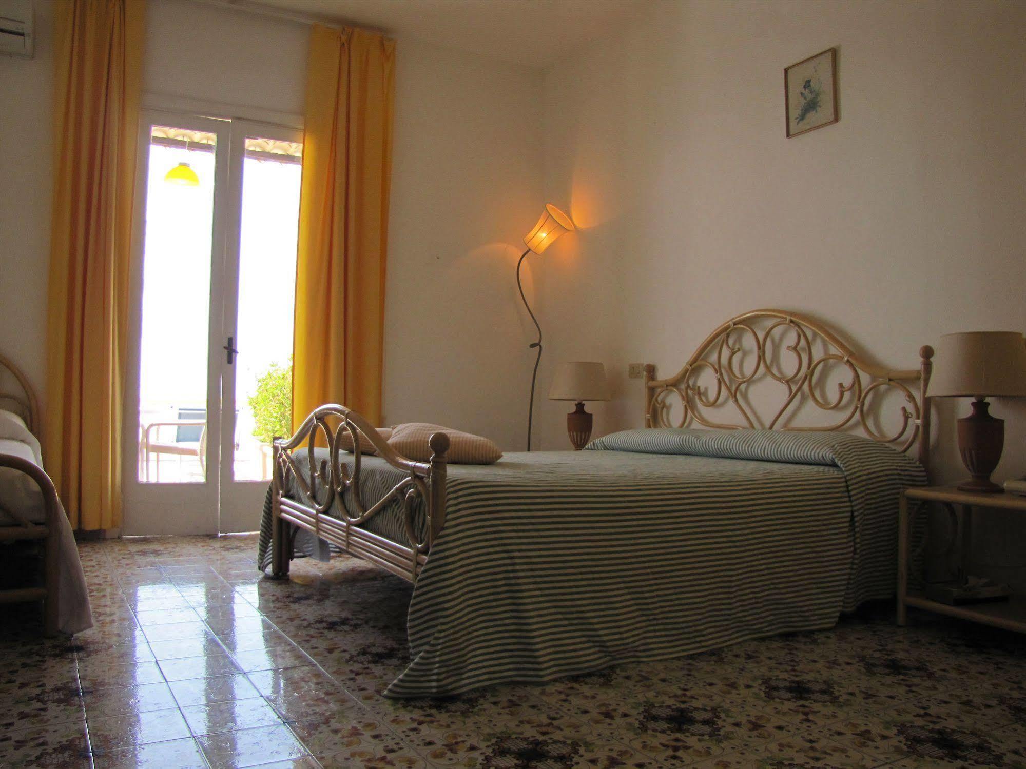 Appartamenti Casa Del Sole Sant'Angelo  外观 照片
