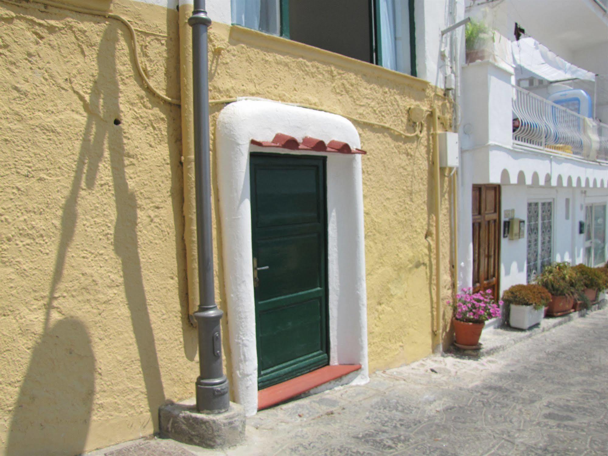 Appartamenti Casa Del Sole Sant'Angelo  外观 照片